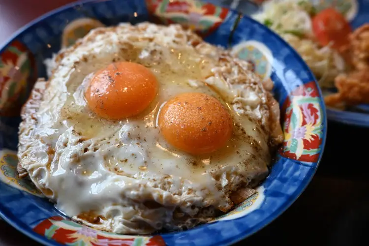 焼豚玉子飯