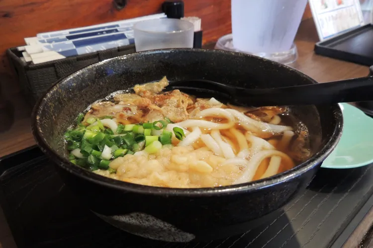 かすうどん