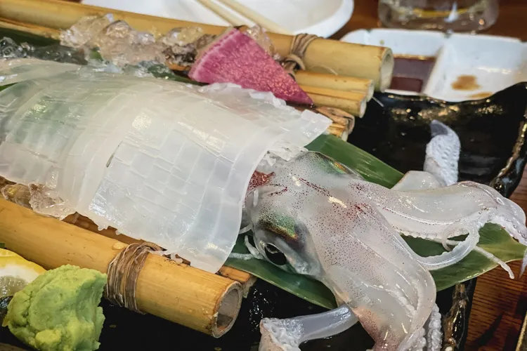 イカの活き造り