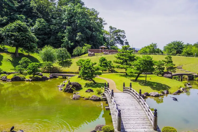 玉泉院丸庭園