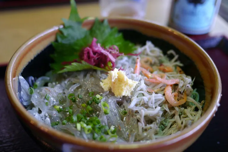 湘南しらす丼