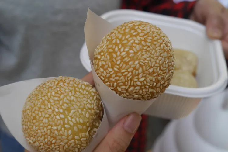 ごま団子と小籠包