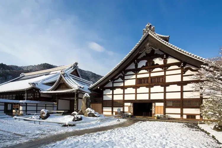 雪の天龍寺