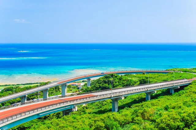 沖縄南部の絶景ドライブスポットニライカナイ橋
