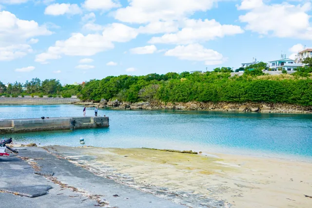 沖縄風天ぷらが名物の奥武島