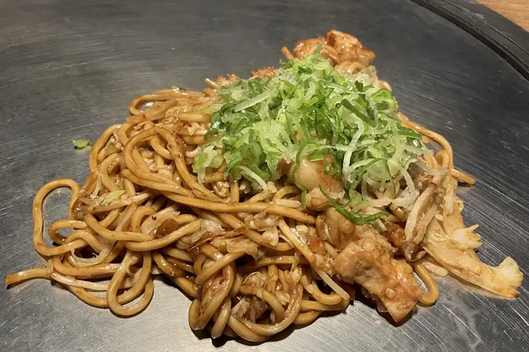 ホルモン焼きそば