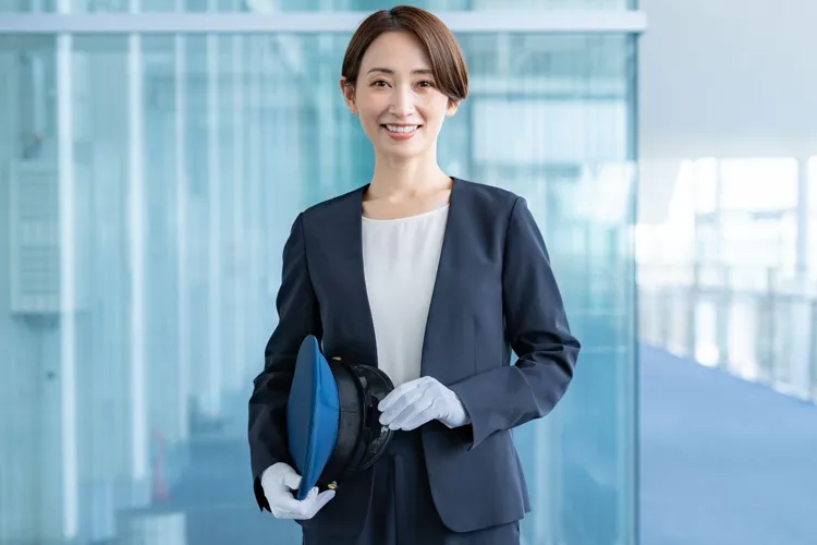女性のハイヤードライバー