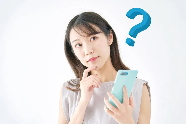 悩む女性