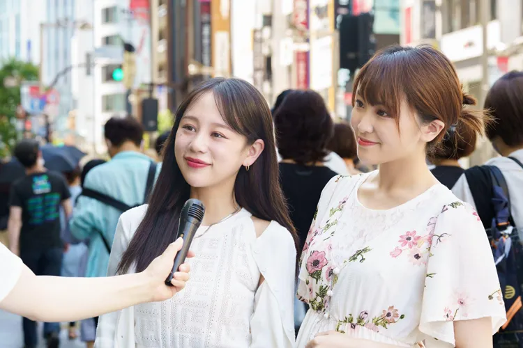 街頭インタビュー