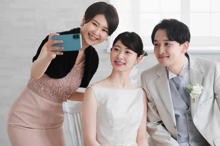 新郎新婦と記念撮影