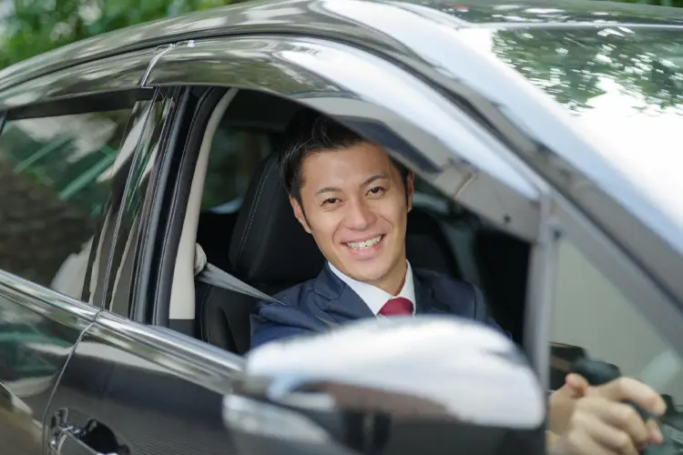 観光タクシーの運転手